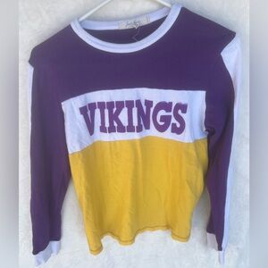 Junk Food Minnesota Vikings Colorblock Long Sleeve Tee – Size Medium